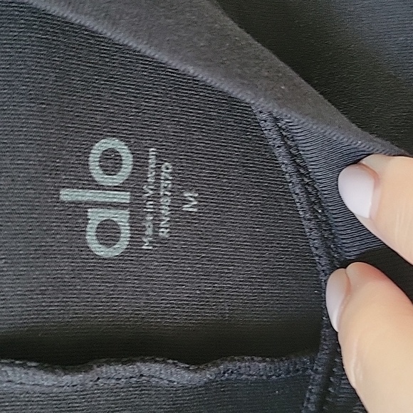 Alo Yoga Bandage Tribe Long Sleeve Top M Black - Picture 5 of 13